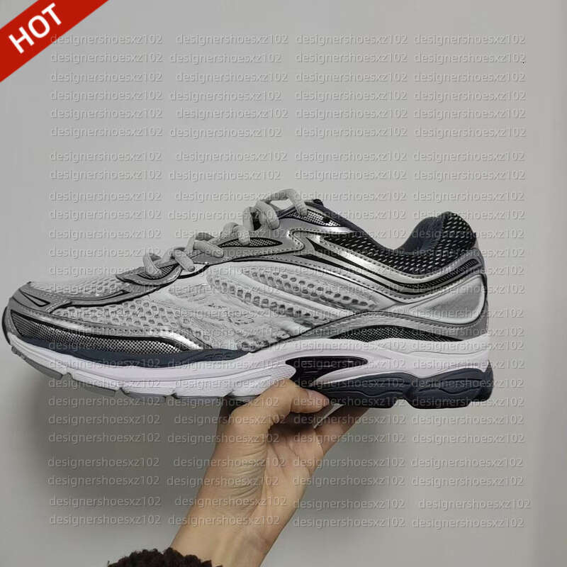 Designer Sauconyy Progrid Omni 9 Mens Shoes White Black Red Silver Blue Outdoor Basketball Shoes Shock Absorption Wear Resistant Thick Sole Unisex 3