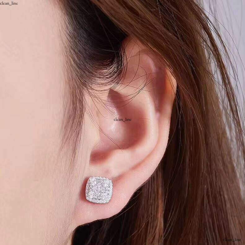 Fashion Design Rhodium Plated S925 Sterling Silver Stock Luxurious VVS Silicon Stone Lab Grown VVS Moissanite Women's Stud Earrings