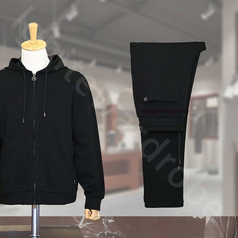 Designer Tracksuits for Mens Autumn and Winter Luxury Plus Size Sports Suit Coats and Pants SR1289