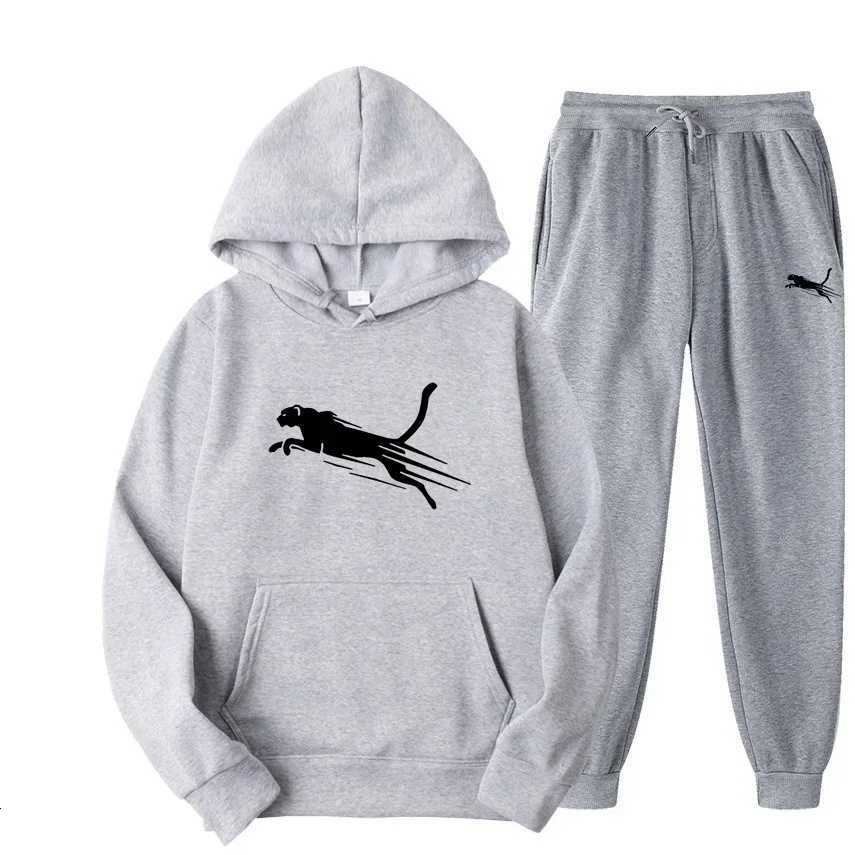New trendy autumn-winter mens hooded sweatshirt set outdoor fashionable and comfortable style M251210