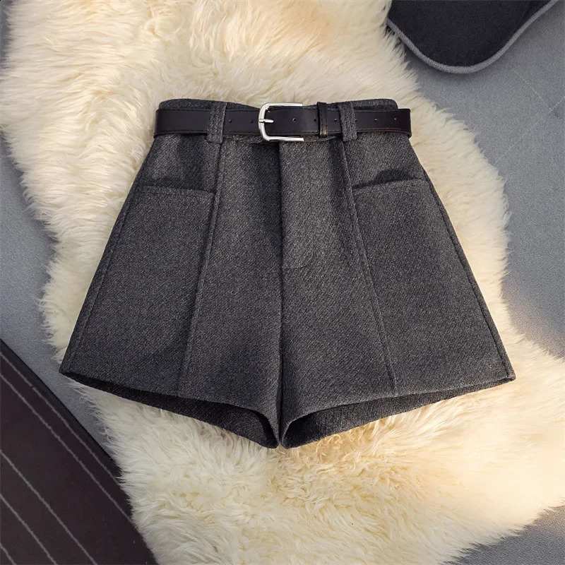 Gray High Waist A- Line Wide Leg Pants Womens Short Pants Autumn Winter Fashion Slimming Bootcut Trousers Versatile Outerwear251210