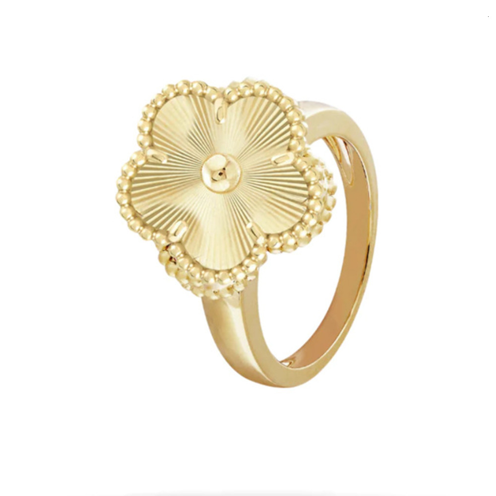 Band Rings ring high-quality designer ring ladies ring fashion women gem ring mother of pearls ring Jewelry Temperament Versatile rings