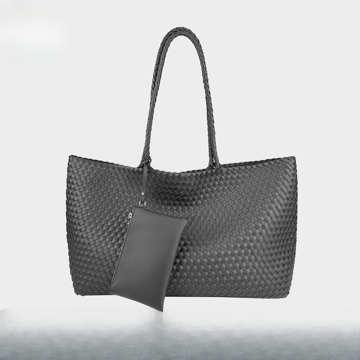 Trendy new women's hot item large capacity hand woven luxury handbag single shoulder commuting business bag designer bag