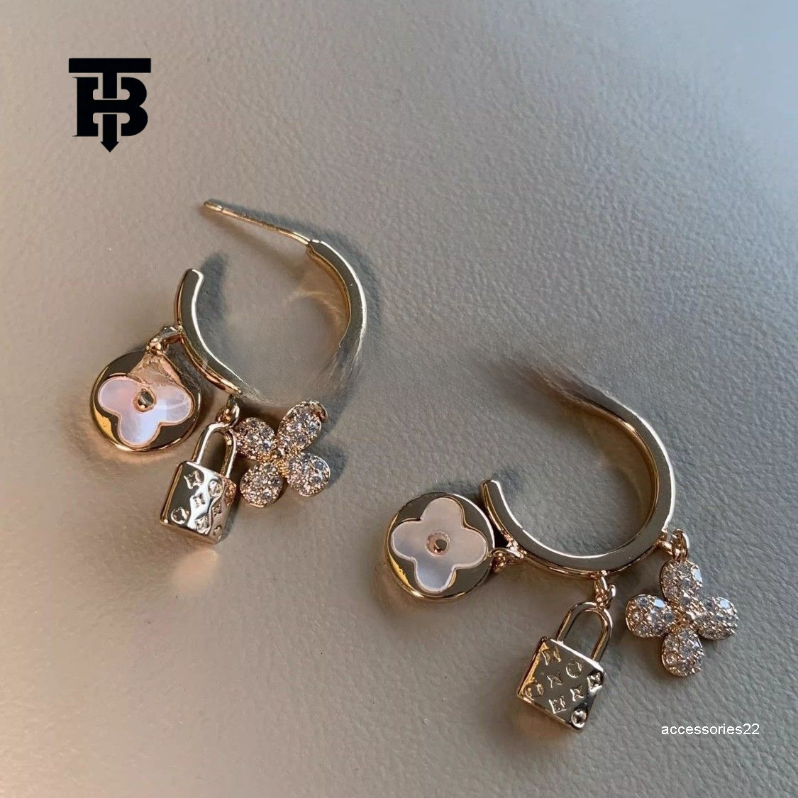Stud Charm TB BHULAMTE Vintage Multi Pendant Tassel Earrings Womens Luxury Accessories Sparkling Diamond Flower Designer Earrings Elegant High-end J