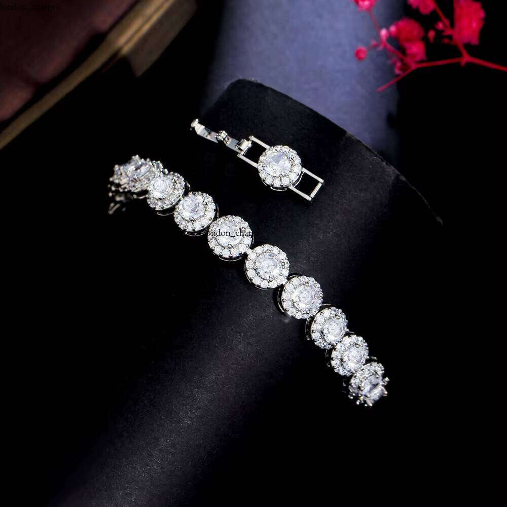 Exquisite VVS Moissanite Bridal Party for Women Shiny Round Cut Straight Pull Tennis Bracelet Wedding Accessories Engagement Jewelry