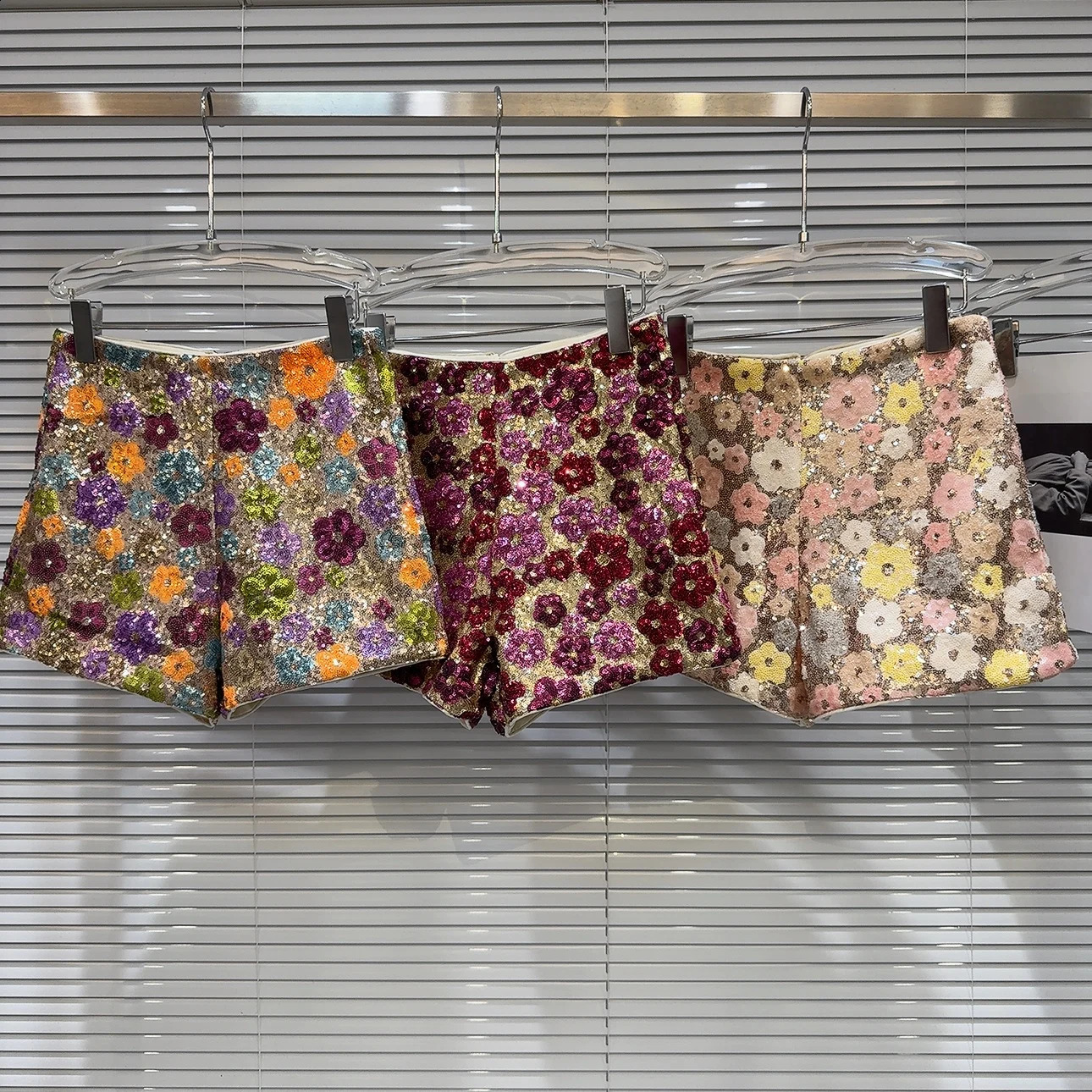 Womens Chic Sequined Floral High Waist Shorts Lady Streetwear Flowers A Line Short Pants251210