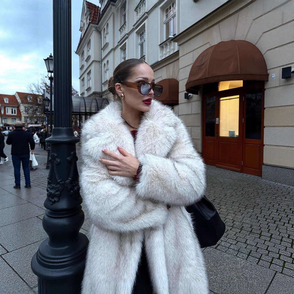 European And American Style Autumn Winter Women's Long Faux With Suit Collar, Artificial Overcoat, Cross-Border Hot Sale Fox Fur Coat