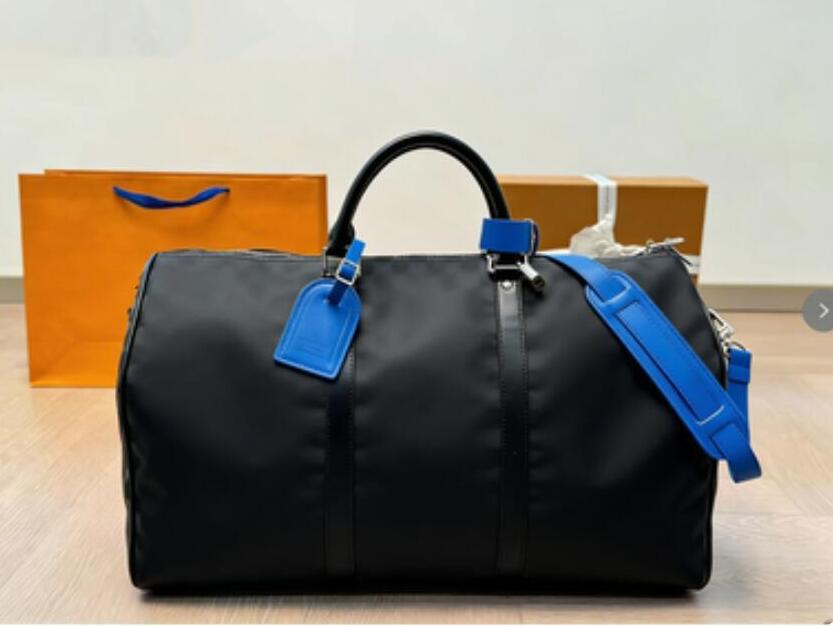 designer Luxury Designer mens duffle sports travel bags Genuine Travel Handbag Shoulder Clutch Luggage Crossbody Overnight-image-1087925896