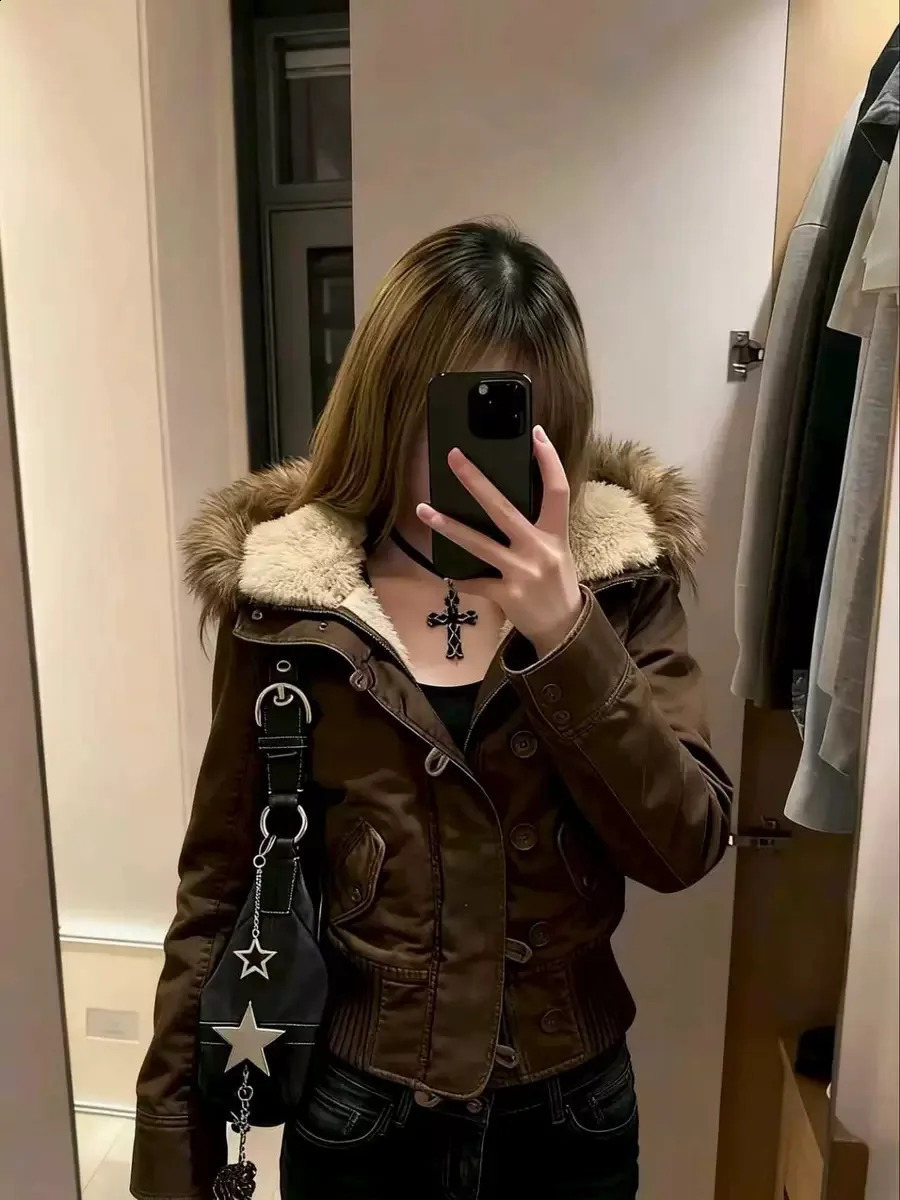 Essential brown fur collar hooded short jacket in Europe and America in autumn and winter Y2K fashionable versatile super warm 251209