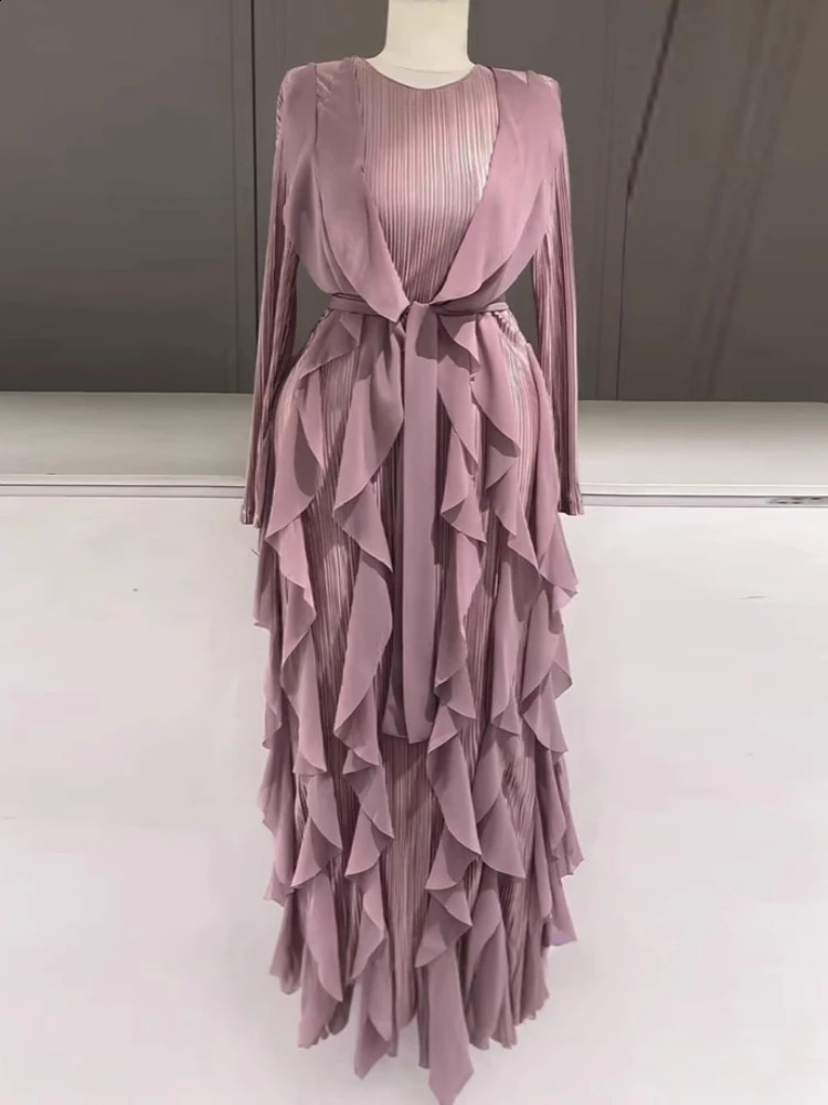 Abito maxi pieghettato con volant per le donne Girocollo maniche lunghe Abiti in raso a vita alta Abiti da festa alla moda con lacci 251201