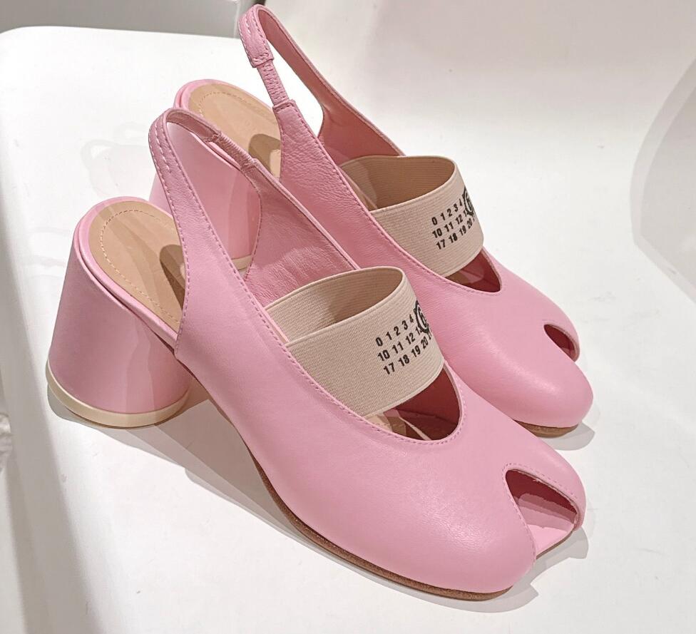 Sandali con pompa Tabi scarpa singola da donna versione alta 2026 primavera nuovo articolo retrò punta aperta sandali con fascia elastica in pelle c