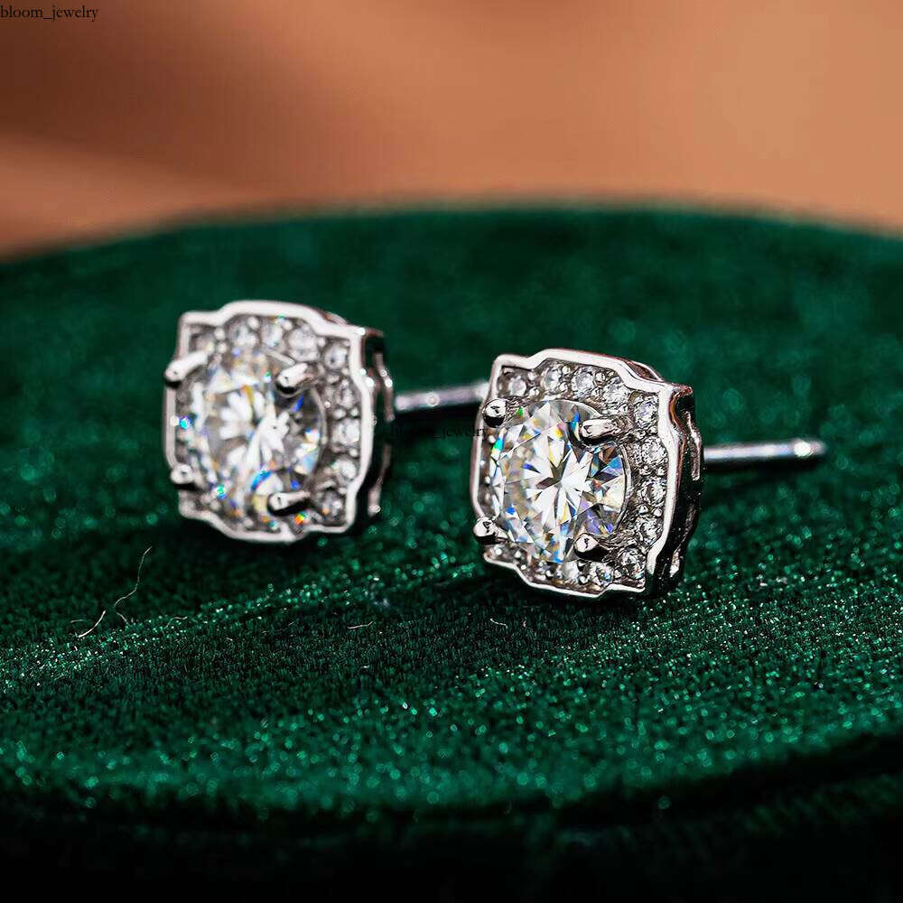 9 Fashion Simple Jewelry Hypoallergenic 925 Silver VVS Moissanite or Vvs Gra Moissanite Women's Earrings