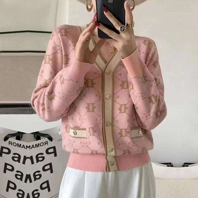 2024 Spring And Autumn Fashion New V-Neck Jacquard Color-Block Knitted Cardigan Women's Top Stylish Youthful Casual Versatile