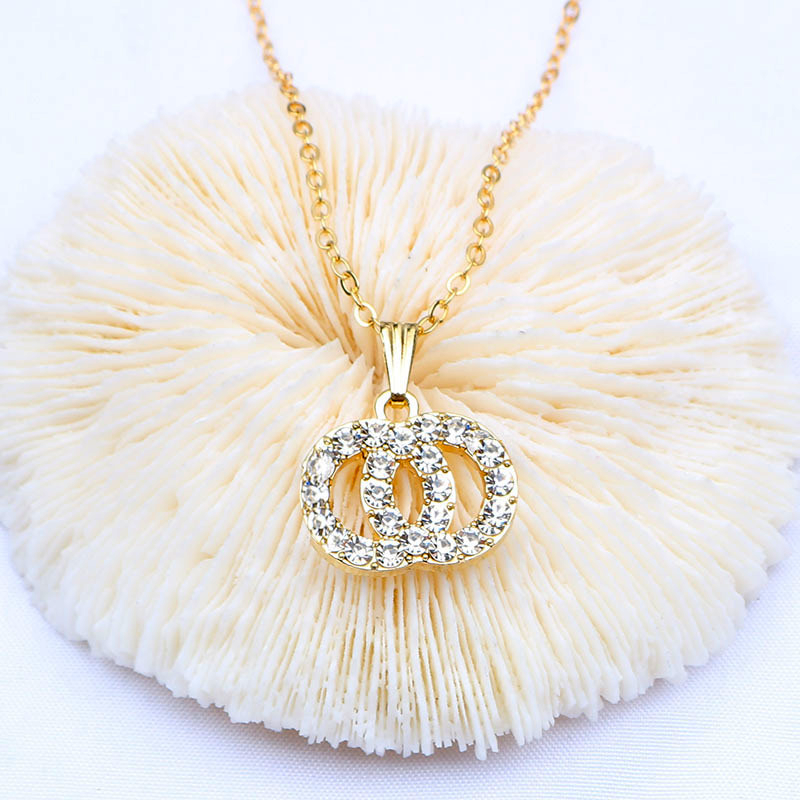 20Style Women Pendant Necklaces Simple Gold Silver Plated Metal Letter Crysatl Pearl Rhinestone Sweater Newklace Wedding Party Classic Jewerlry A