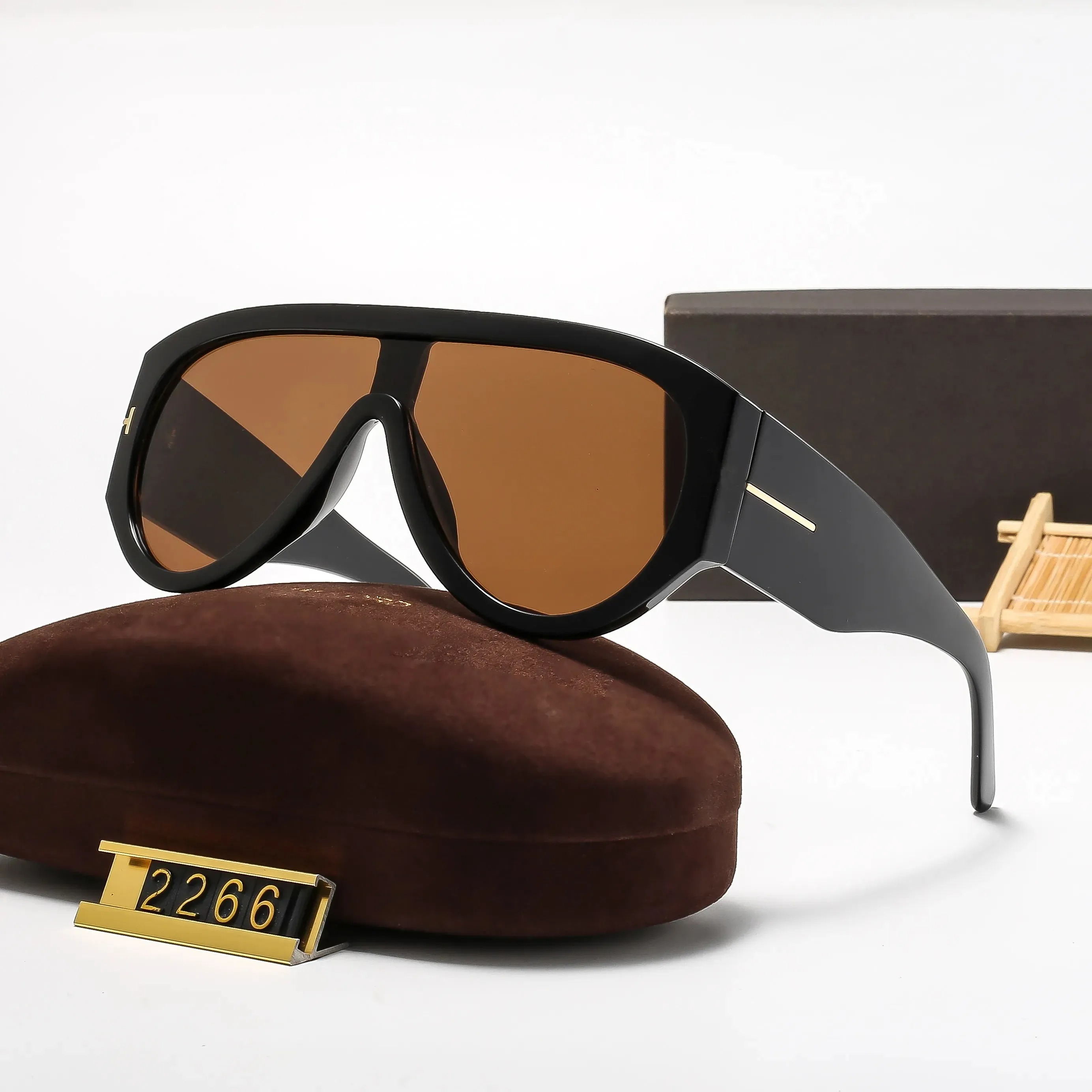 Luxury Designer Sunglasses Women Sunglasses Oversized Frames Retro Sunglasses Top Quality Women Men 70s Classic Vintage Celebrity Driving Sun Glasse
