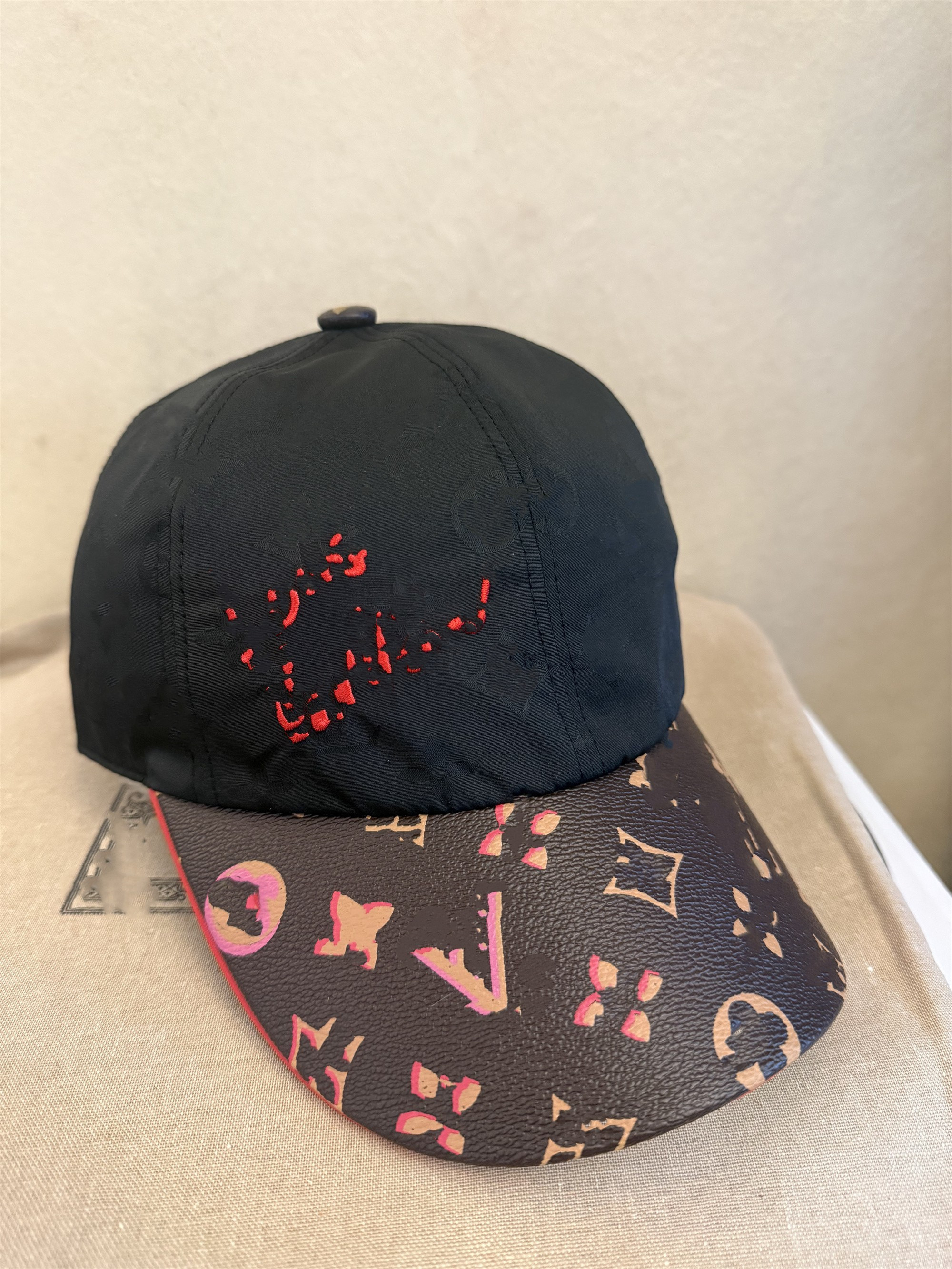 Designer Women Mens Ball Caps Summer Casual Sports Golf Beach Travel Man Woman Baseball Cap Classic Black Pink Color Star Hats Sun Hat for four seas
