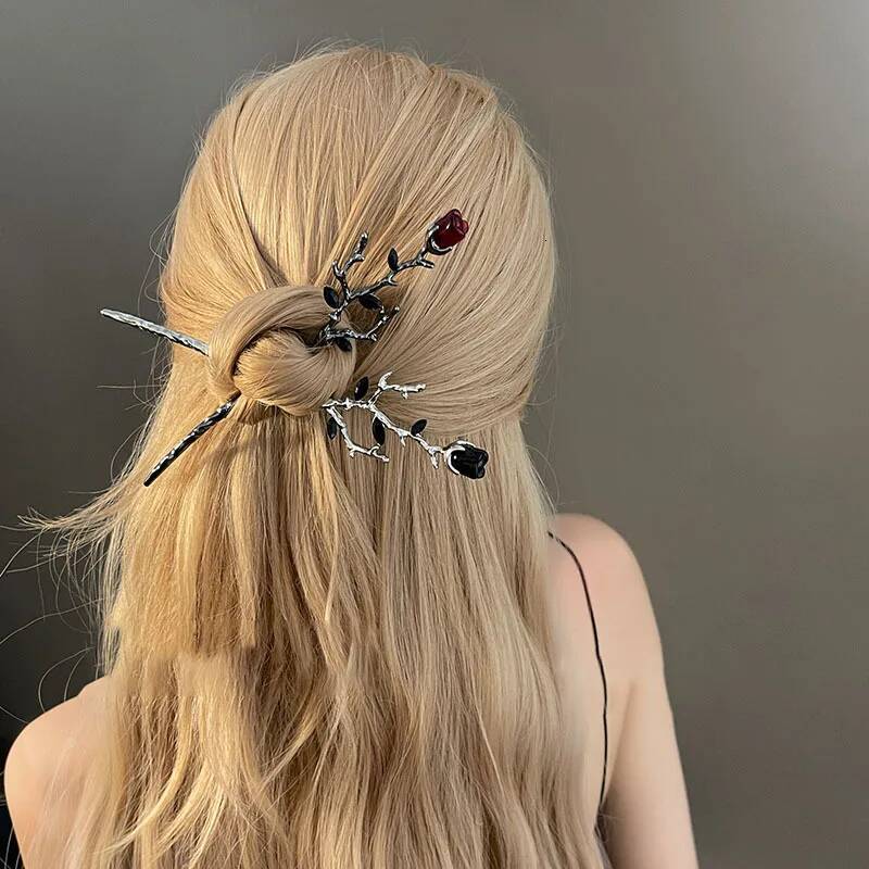 2025 New Chinese Hairpin Stick Rose Flower Crystal Branch Metal Texture Vintage Hair Accessories for Women Headwear Jewelry ddmythur