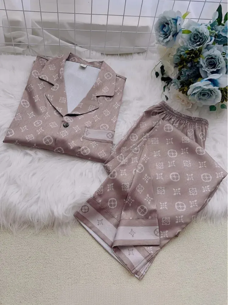 2025 Womens Sleepwear 2 Piece Set Pamas For Women Pink Striped Satin Silk Pyjamas Pjs Shorts Sets Summer Spring Loungewear Home Clothes