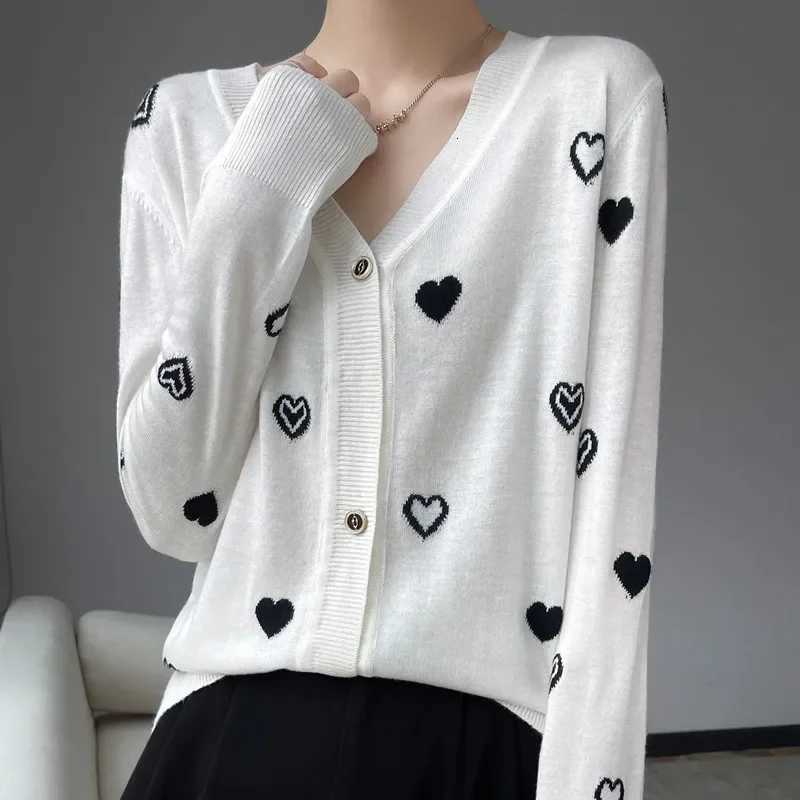 French Heavyweight Knitted V-neck Cardigan Womens Spring Autumn Loose Versatile Woolen Outerwear Trendy Tassel Cashmere Sweater Z251211