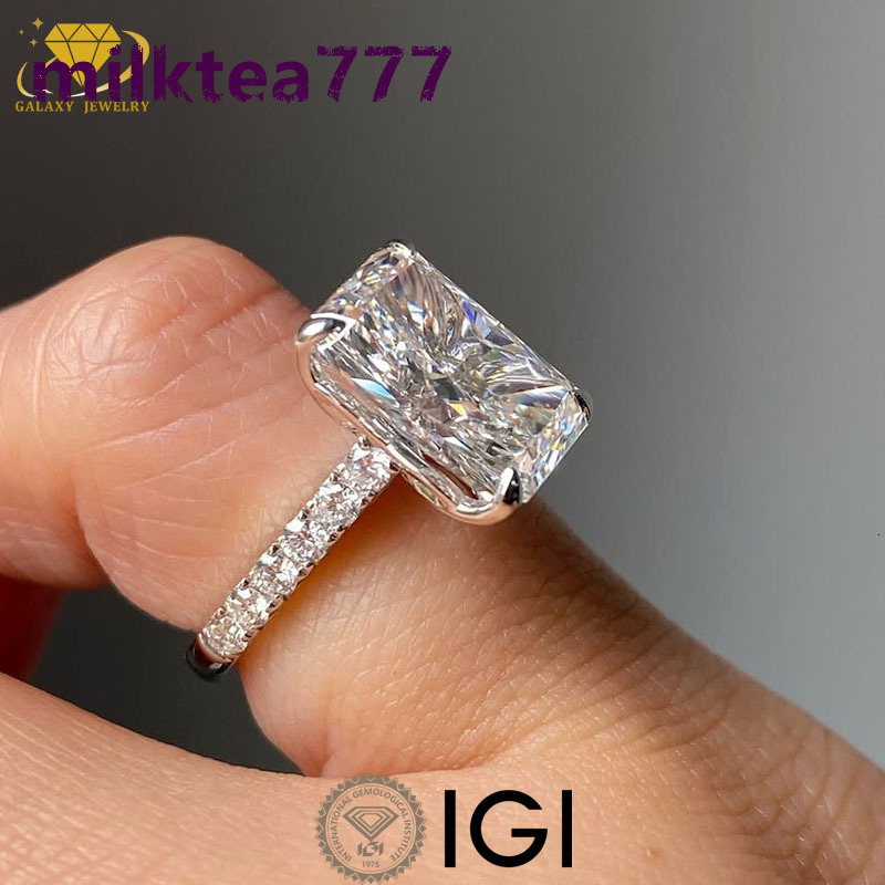 Custom Jewelry Emerald Cut Wedding Ring 14 K Gold VVS Lab Grown Diamond Ring With IGI Certificate For Women Or Man