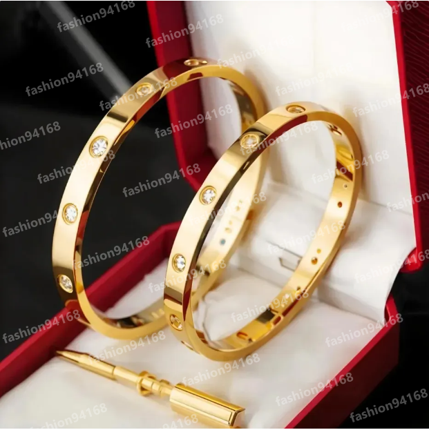 Classic Love Designer Bracelet Brand Designer Bracelet 18K Gold Stainless Steel Bracelet Women Mens Bracelet Wedding and Holiday Gifts
