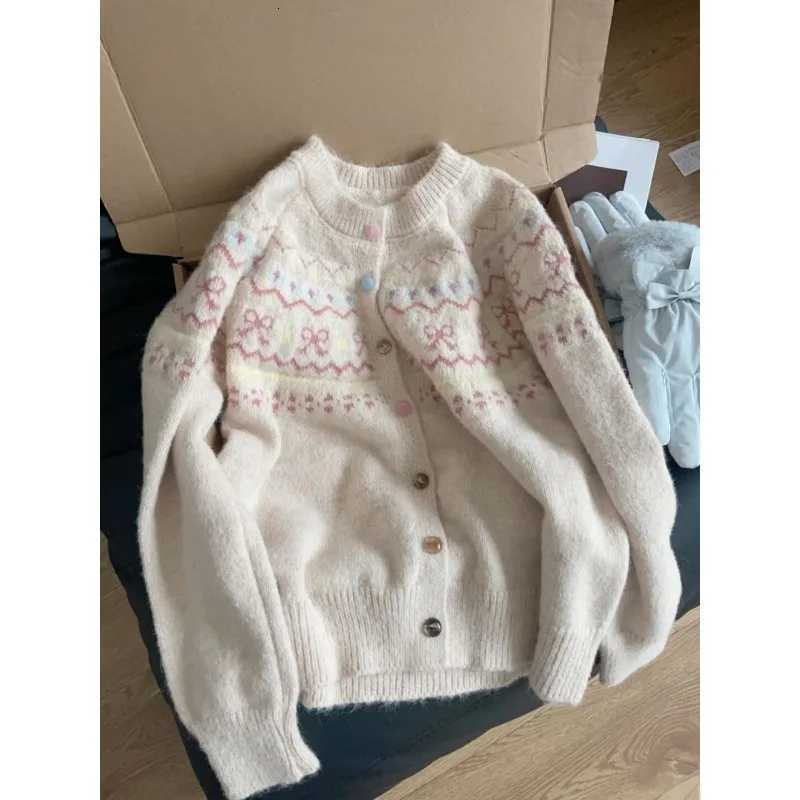 Korean Version of Spring Jacquard Knitted Cardigan for Women Loose Short Lazy Style Top Autumn and Winter New Sweater Jacket Z251211
