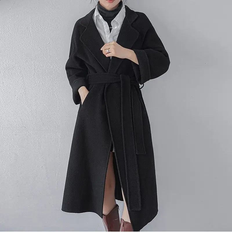 Double-Faced Velvet Tweed Jacket Womens Fashionable Midi Coat High Quality Elegant Small Size Woolen Coat Long Sleeves 251210
