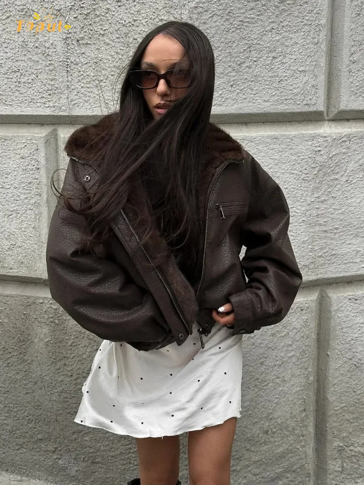 Fashion Reversible Leather Fur Coat Women Full Sleeve Lapel V-neck Zipper Button Short Jacket Lady Winter Street Outerwear 251210