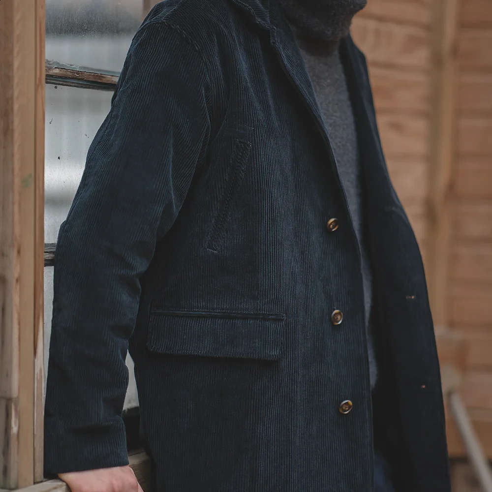 Maden Autumn and Winter Vintage Windbreaker Mens Black Corduroy Coat Mid-length Striped Coat Men Retro Trench Solid Overcoat 251210