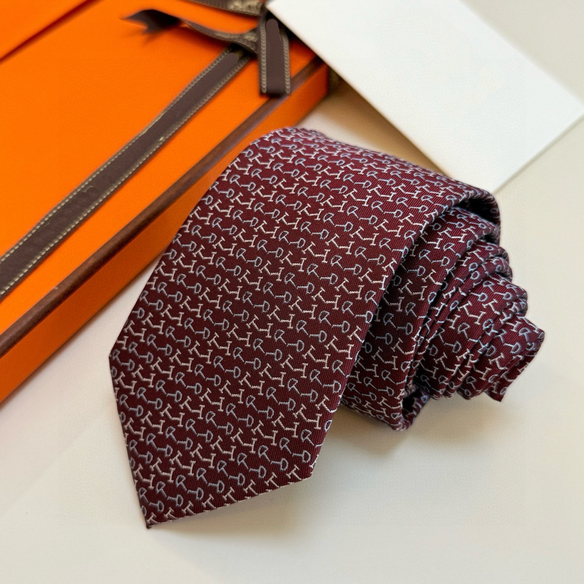 YY2025 Designer Tie Men's Tie Elegant Fashion Accessories, Unique Narrowband Series, Stylish Style, with Eye catching Vertical Bars 87