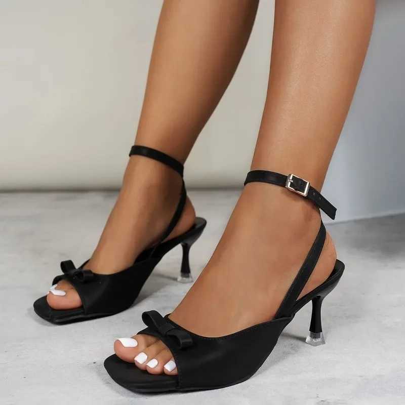 2025 Bow Slingback Sandali con tacco alto a spillo Moda sexy Donna Open Toe Sandali con fibbia alla caviglia Abito da donna Scarpe di lusso rosa Z25