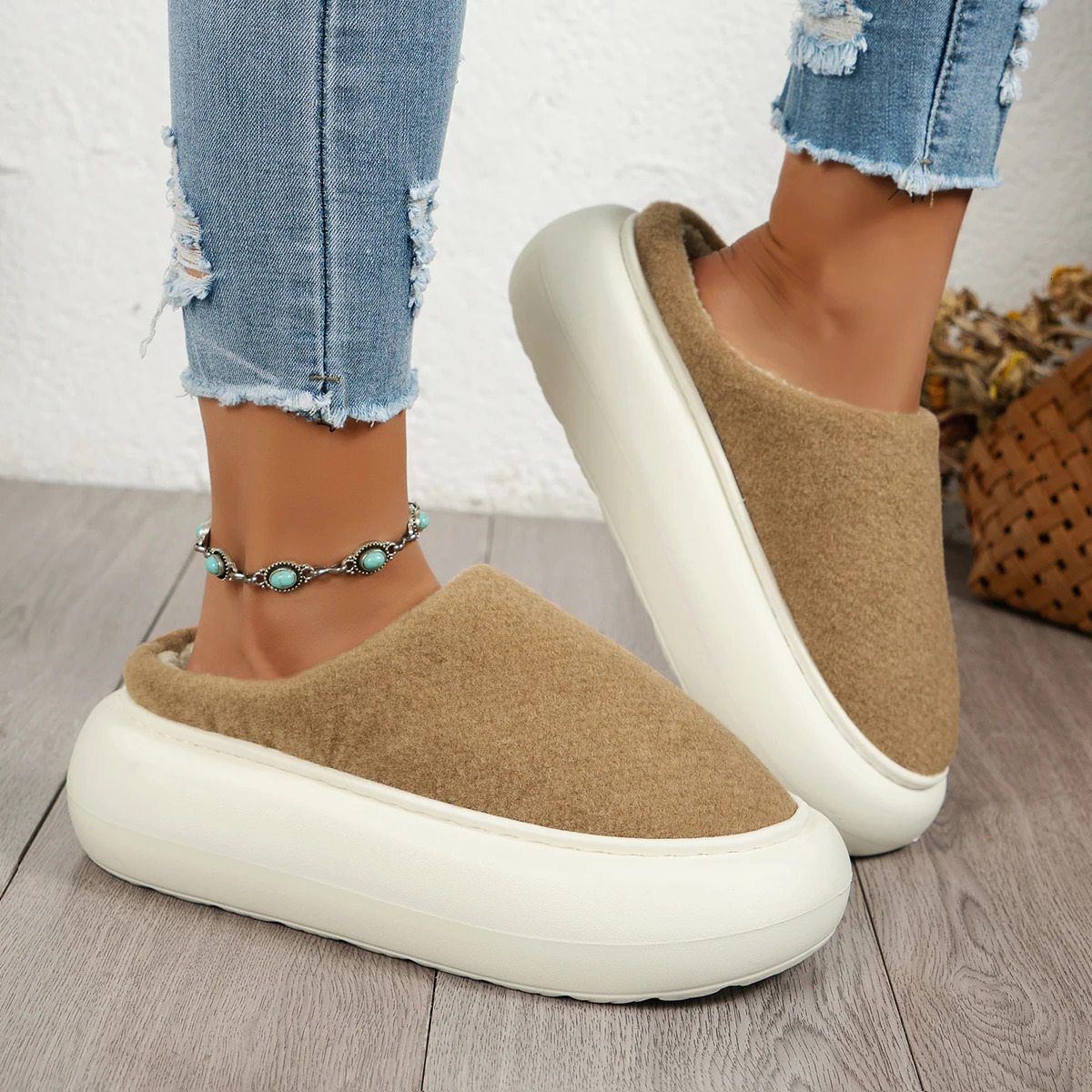 Womens Winter Solid Color Casual Comfortable Anti-slip Warm Plush Slippers Cover Toe Slip-On Home Slippers 251210