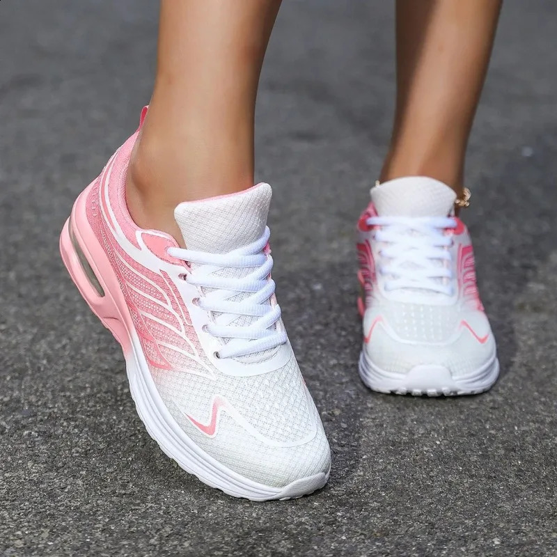 Walking Shoes Women Lightweight Mesh Anti-slip Wear-resistant Casual Shoes Women Sports Breathable Running Shoes Women 251205