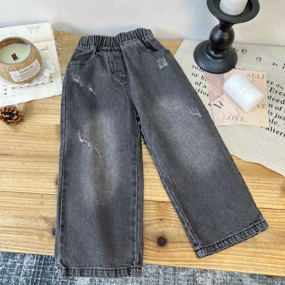 Childrens Korean Fashion Jeans 2025 Spring Autumn New Vintage Washed Ripped Wide-leg Denim Pants for 2-6Y Boys GirlsT251212