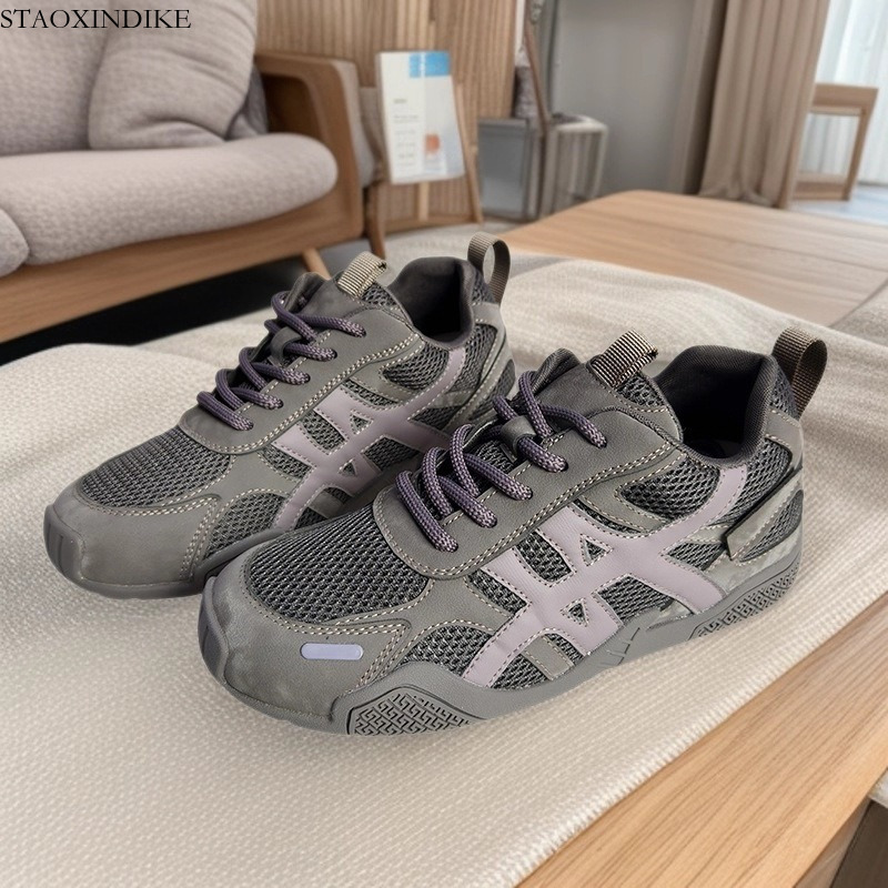 STAOXINDIKE Women's Shoes Soft Sole Comfortable 2025 Autumn Winter New Versatile German Training Shoes Flat Retro Casual Shoes Women Fleece Lin