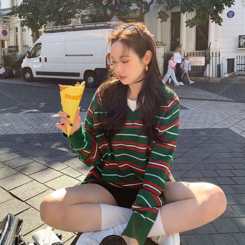 South Korea Chic Autumn Winter New Korean Retro Striped V-Neck Loose Lazy Style Long Sleeve Sweater Knitted Top B5