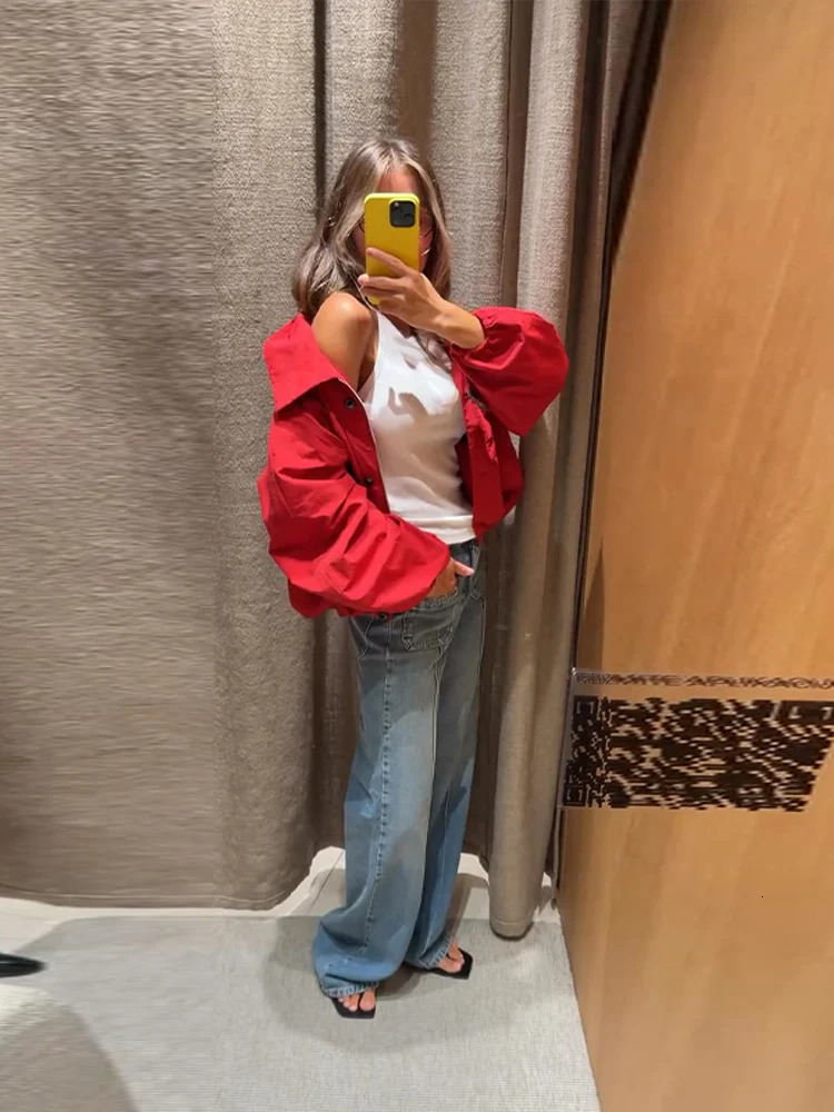 Women In Jackets Outerwears Street Red Stand Long Sleeve Button Zipper Bomber Coats 2025 Autumn Chic Ladies Short Jackets 251205