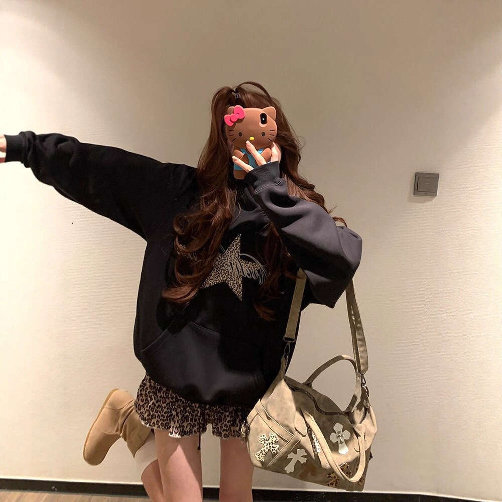 Autumn New Korean Style Sweet Cool Black Hooded Sweatshirt For Women With Leopard And Star Print Loose Long Sleeve Top Luxury
