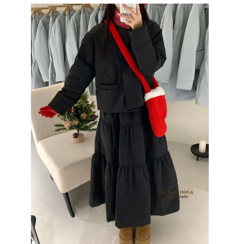 INS Winter Versatile Korean Version Warm Single-Breasted Cotton Vest Jacket + Cake Half Skirt Fashion Set B3