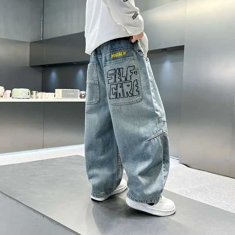 Boys jeans in spring and autumn mid to large childrens casual pants handsome and versatile boys pants street styleT251212