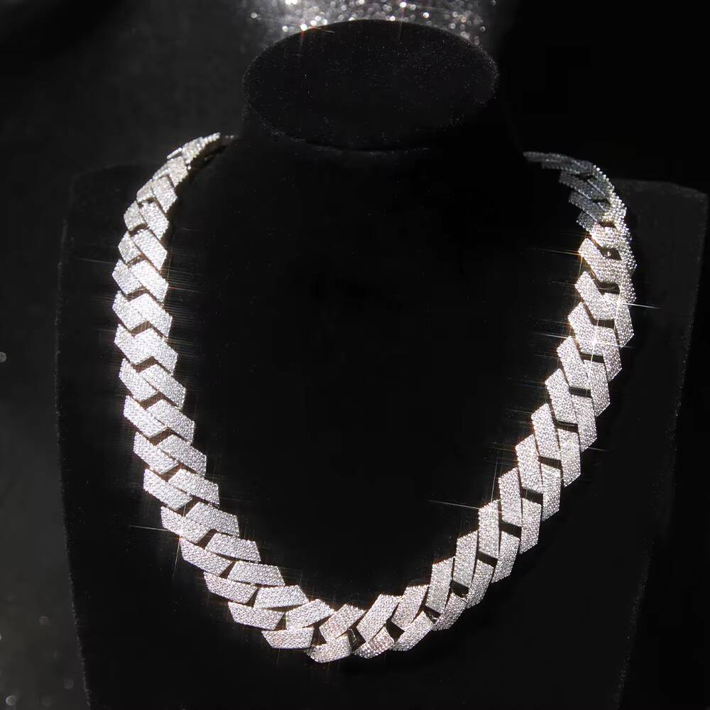 Hot Selling Heavy Weight Cuban Link Chain 20mm Wide S925 Silver Chain Hip Hop Necklace VVS Moissanite Cuban Chain Fine Jewelry
