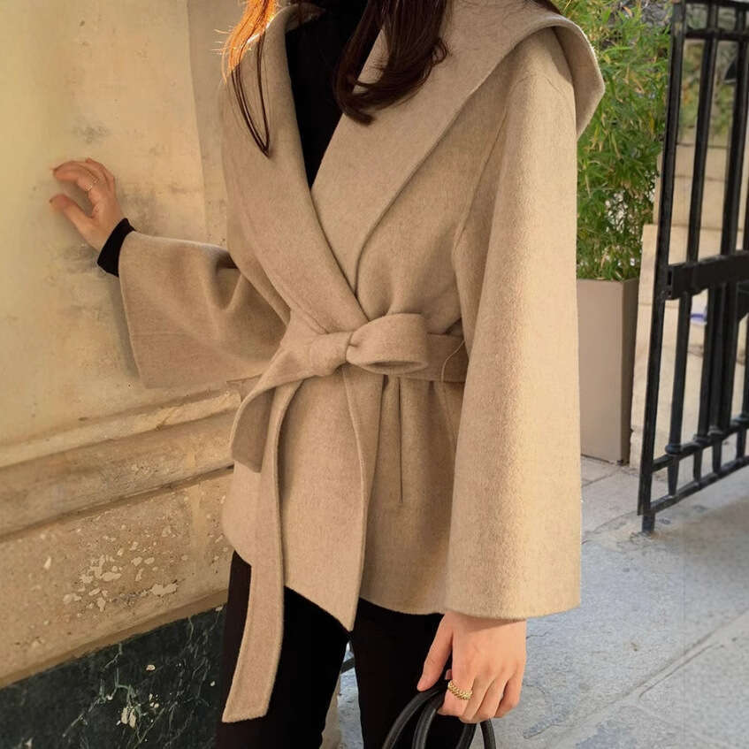 Korean Chic Autumn Winter French Retro Style Elegant Hooded Tie Waist Belted Short Woolen Coat For Petite Women B5