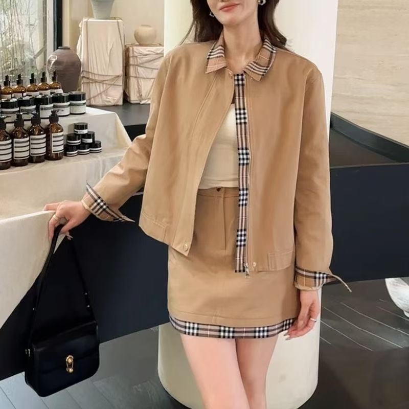 Spring and Autumn 2025 new khaki plaid windbreaker jacket jacket female short temperament jacket skirt two-piece female