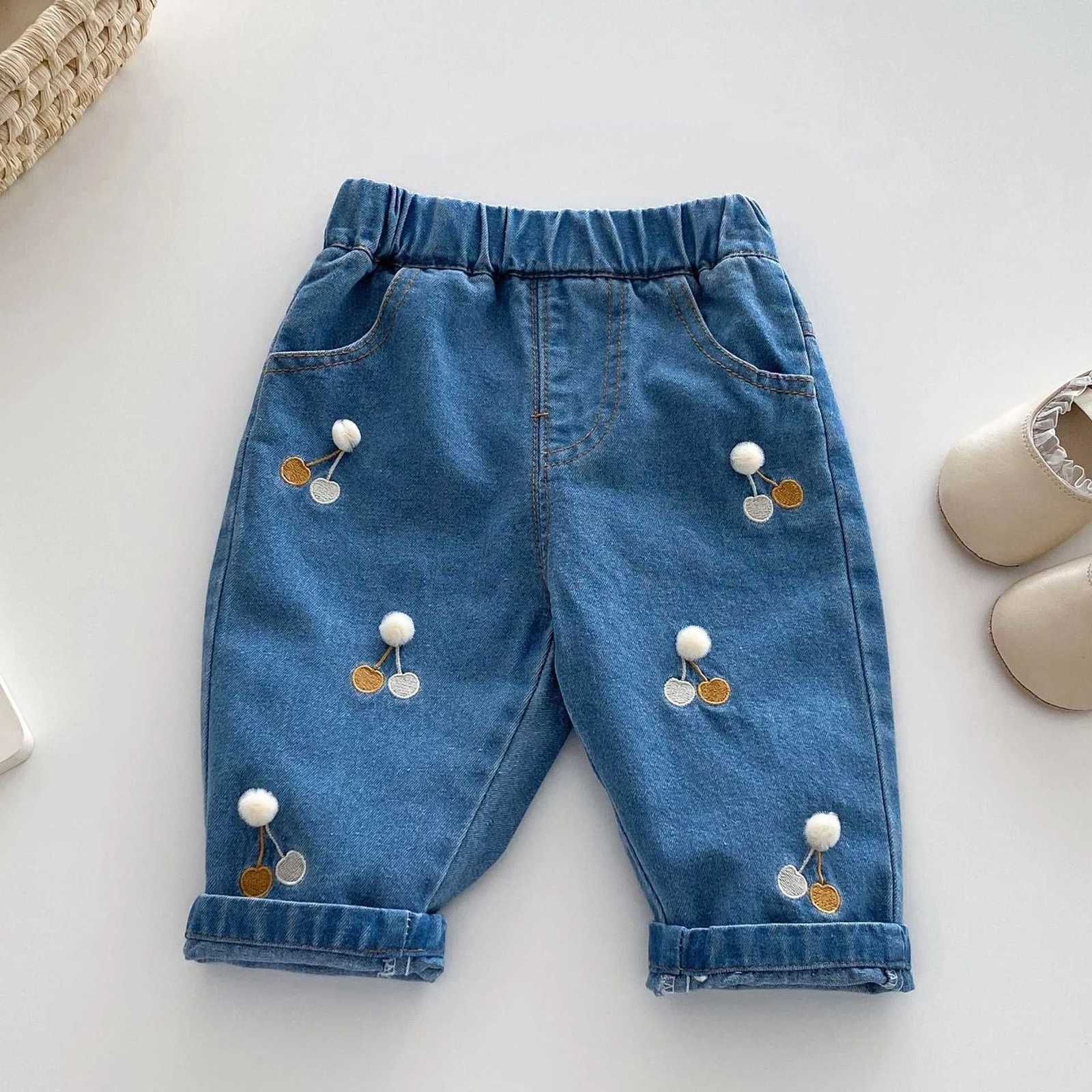 Jeans cerise pour enfants automne coréen bébé filles pantalons décontractés en Denim doux mode coréenne enfants taille élastique pantalon ample 2