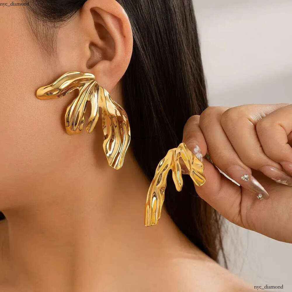 VVS Moissanite DHCollections Designer Water Grass Stud Earrings for Women Trendy Ladies Daily Accessories 2024 Fashion Jewelry Female Girls Gifts De