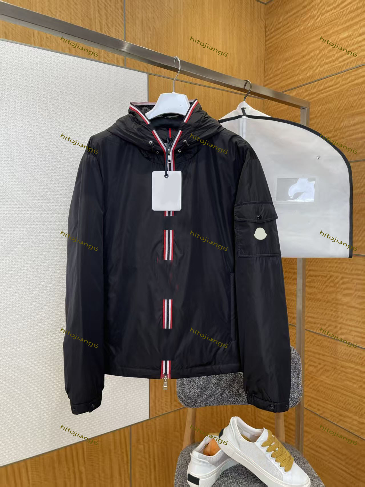 Men's lightweight down jacket Winter Homme Outdoor Streetwear Outerwear Big Fur Hooded warm coat 142