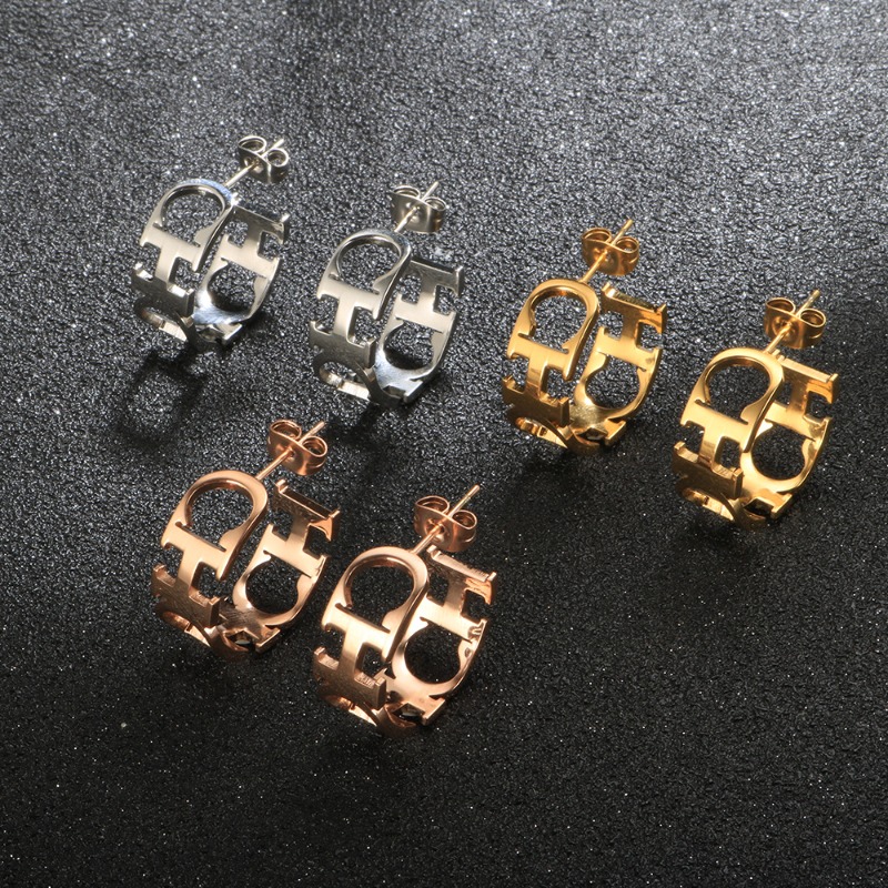 Exquisite Letter Carved Design Earrings Hip Hop Personality Hollow Stainless Steel Material Earrings Wear Boutique Gift Earrings Versatile Fashion J