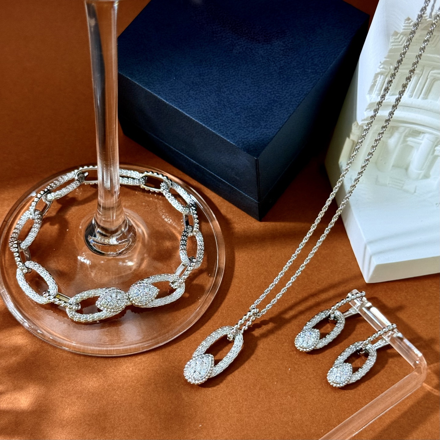Designer necklace pendant earrings gold plated bracelet crystal studded Waterproof jewelry With box luxury 013