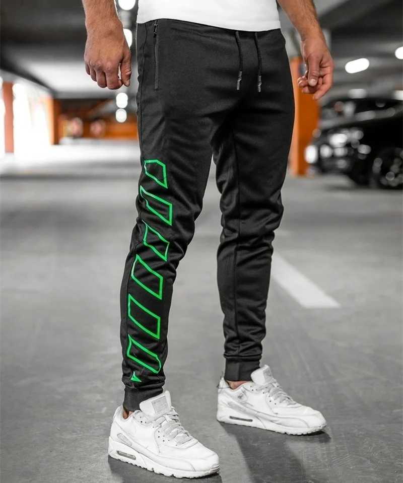 Spring Autumn Zipper pocket Men pants Comfortable quick-dry sweatpants Trendy printing trousers Men Slim Fit casual Sports Pants X251213