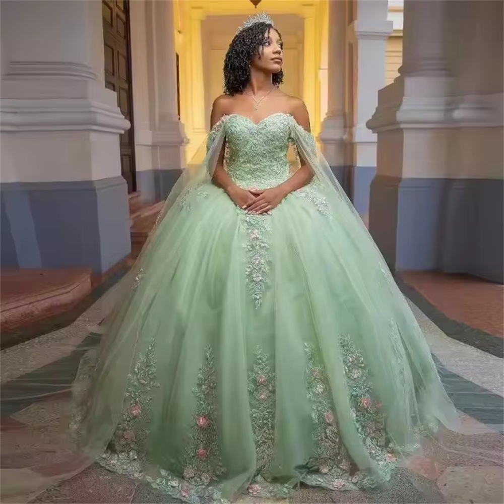 Abito da ballo Abiti Quinceanera Principessa verde con Capo XV Fiore di pizzo Plus Size Personalizzato Dolce 15 16 Abiti da festa di compleanno Abit
